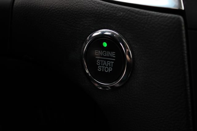 Used 2019 Ford Edge Titanium w/ Equipment Group 301A image 16