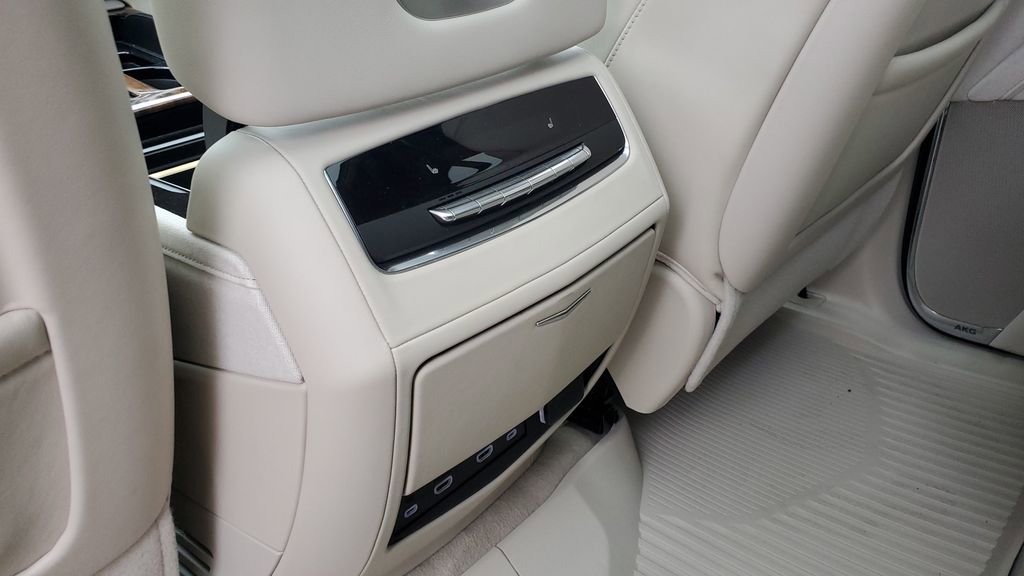 Certified 2024 Cadillac Escalade Sport Platinum image 48