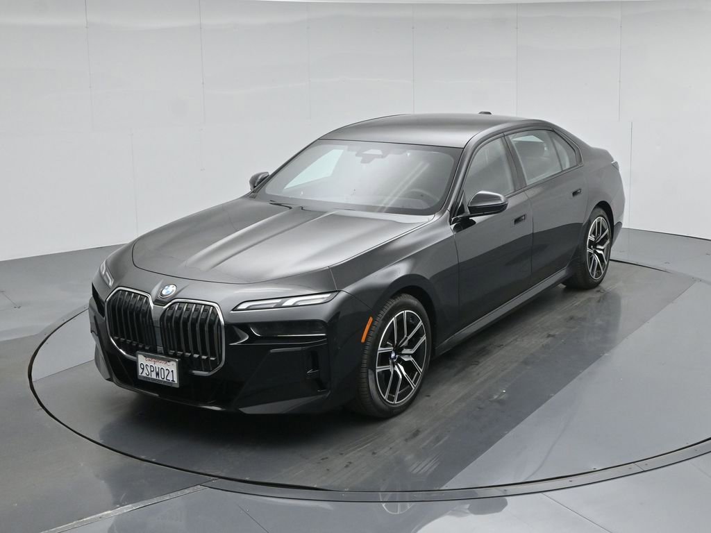 Used 2025 BMW 740i image 37