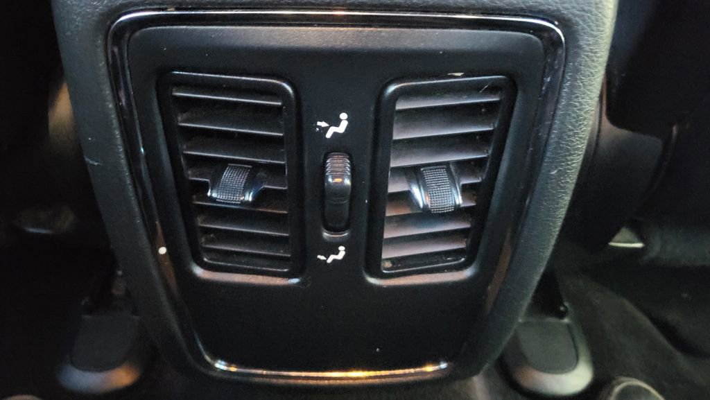 Used 2015 Dodge Durango SXT w/ Quick Order Package 23B image 28