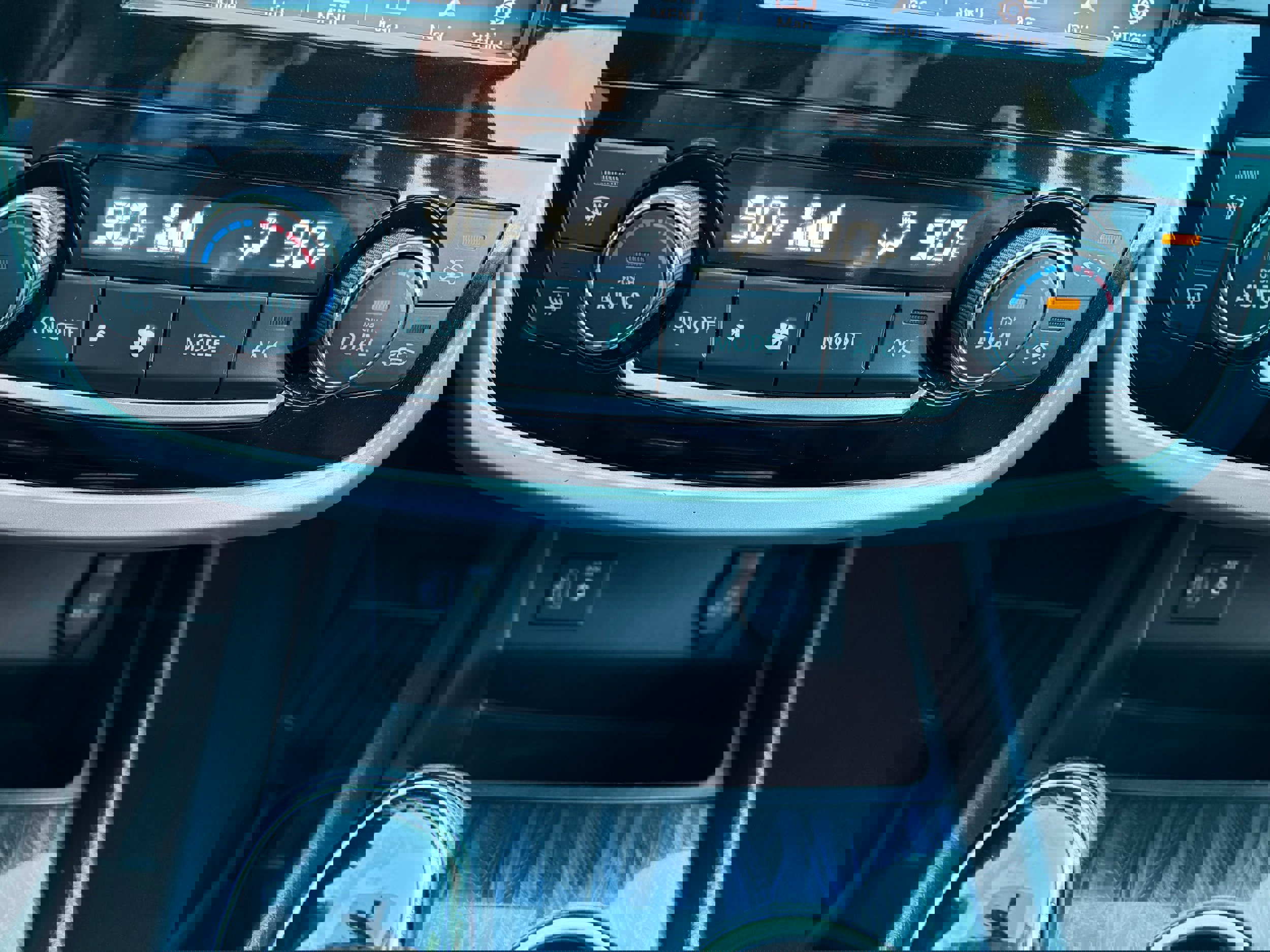 Used 2018 Nissan Altima 2.5 SL w/ 2.5 SL Technology Package image 39