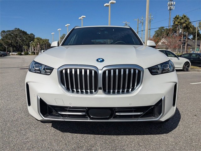 New 2026 BMW X5 xDrive50e image 10