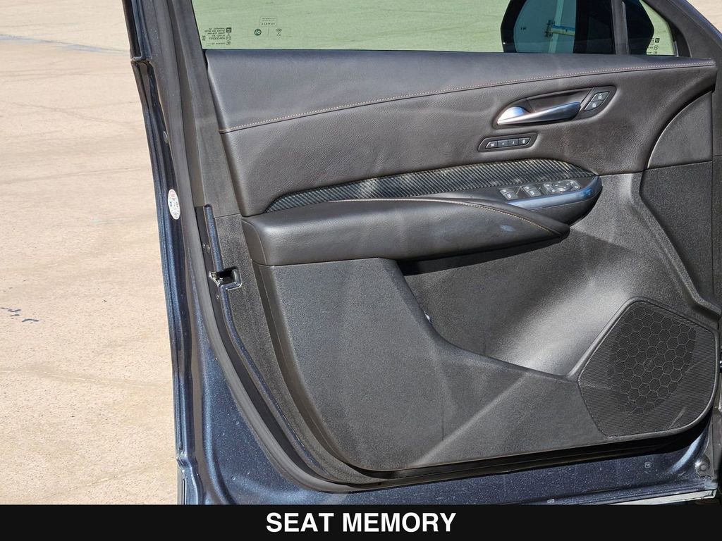 Used 2021 Cadillac XT4 Sport AWD/4WD image 14