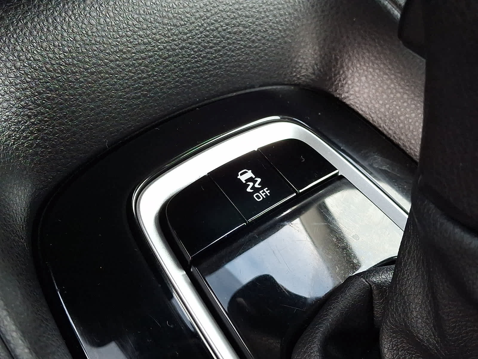 Used 2024 Toyota Corolla LE FWD image 28