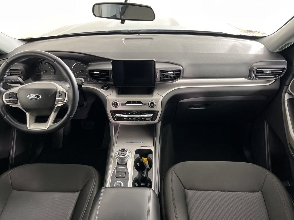 Used 2023 Ford Explorer XLT image 19