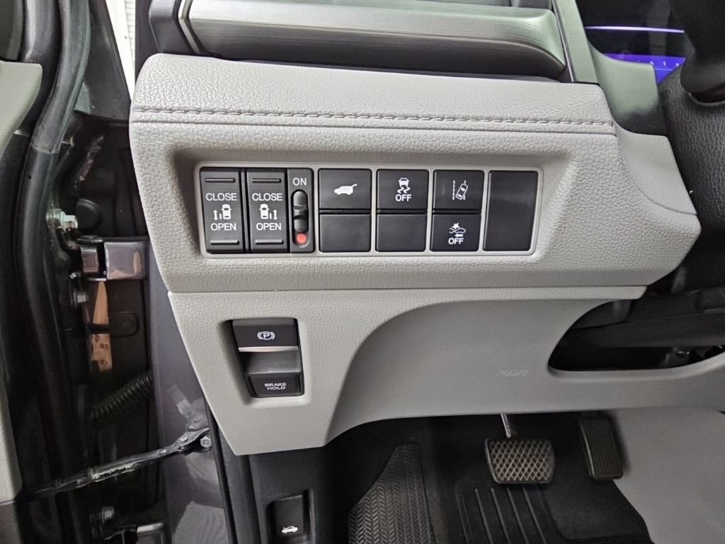 Used 2018 Honda Odyssey EX-L image 26