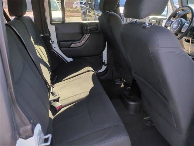 Used 2018 Jeep Wrangler Unlimited Sport S image 19