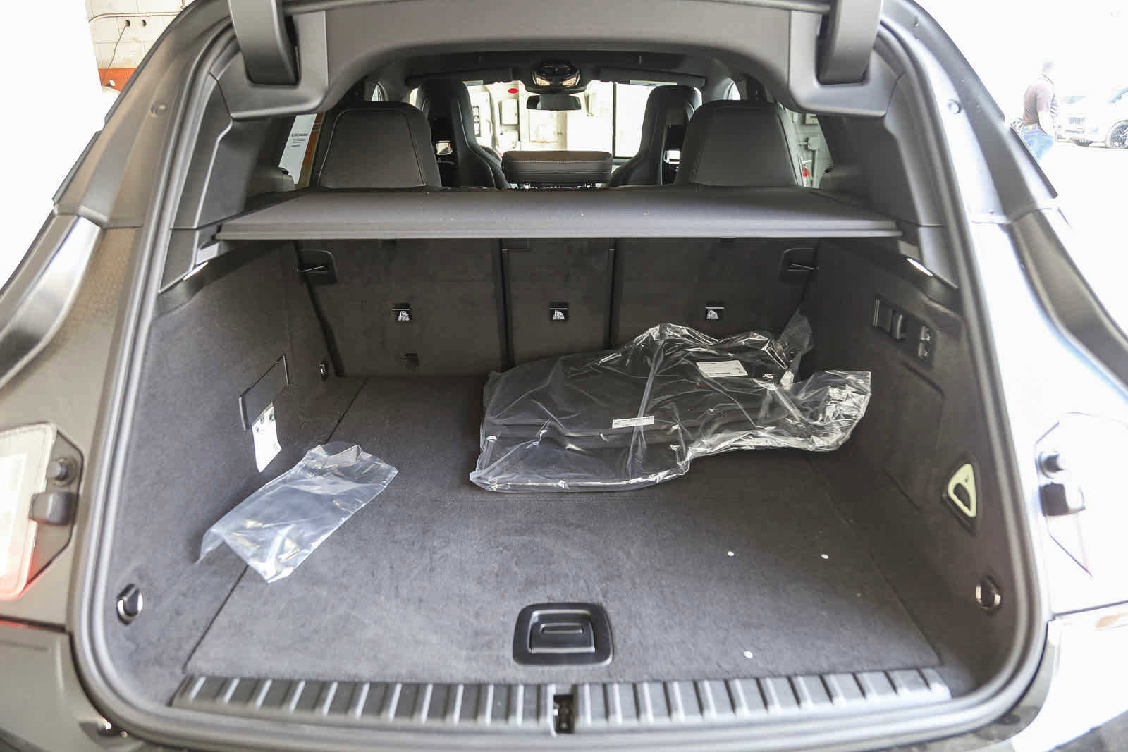 Used 2025 BMW iX xDrive50 image 26