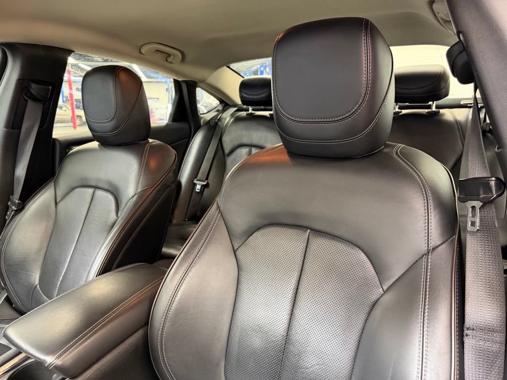 Used 2015 Chrysler 200 C w/ Navigation & Sound Group I FWD image 15