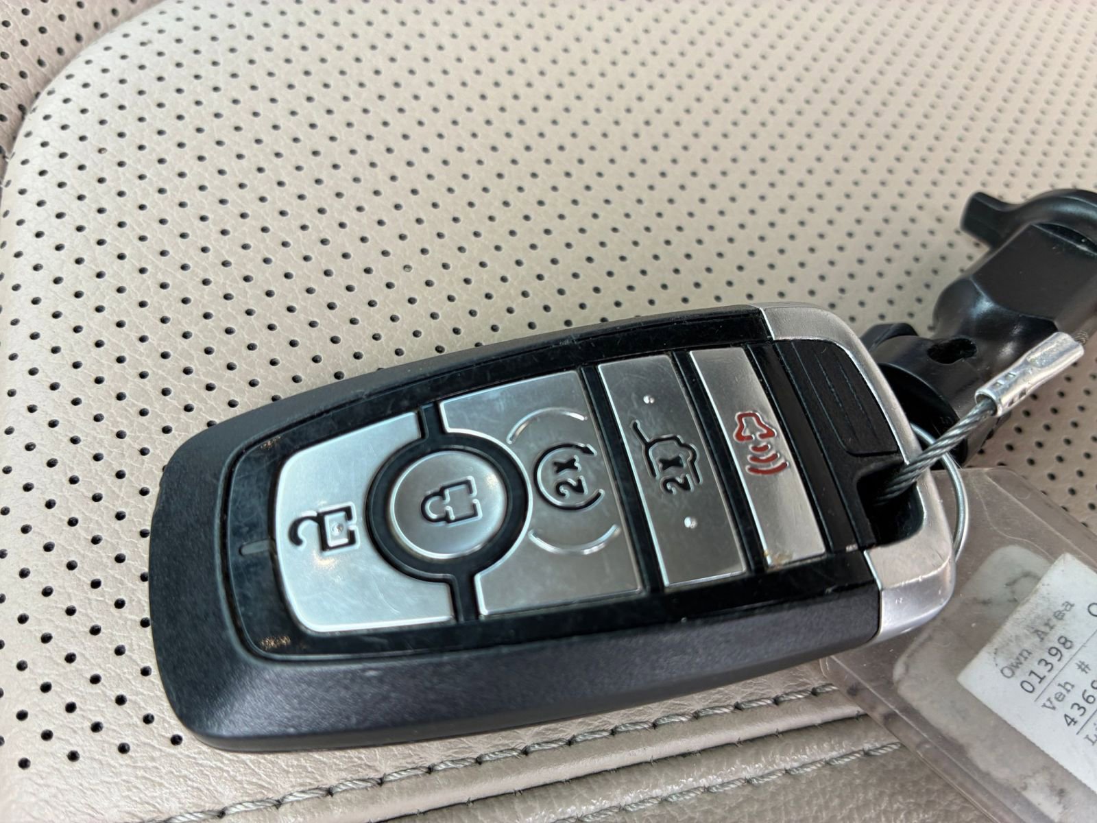 Used 2024 Ford Expedition Limited RWD image 28