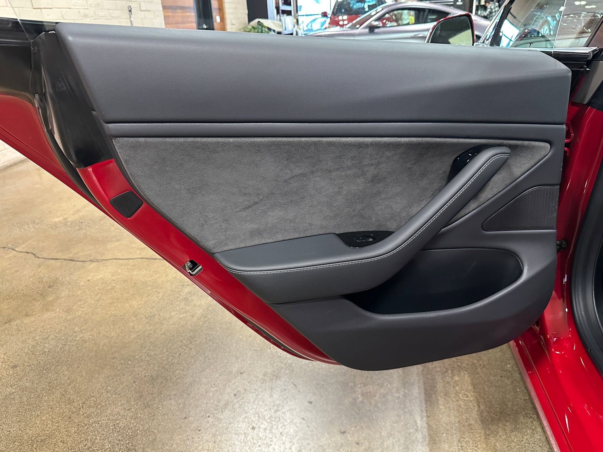 Used 2018 Tesla Model 3 Long Range image 26