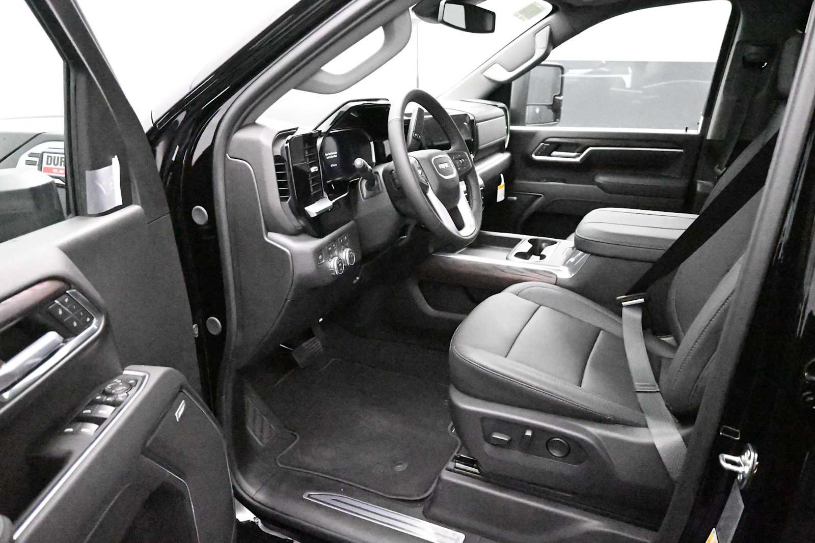 New 2026 GMC Sierra 2500 SLT w/ SLT Premium Package AWD/4WD image 25