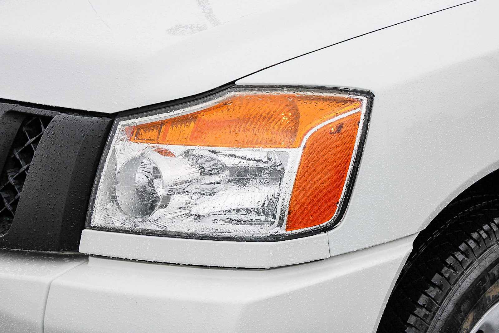 Used 2015 Nissan Titan S image 9