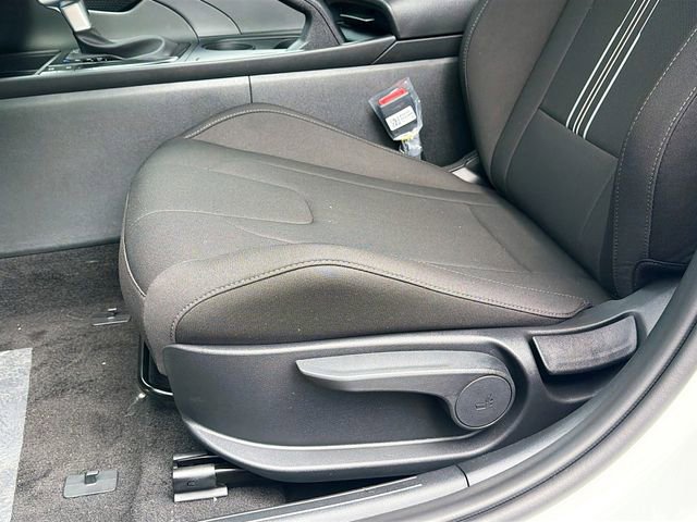 New 2026 Hyundai Elantra Sport FWD image 19