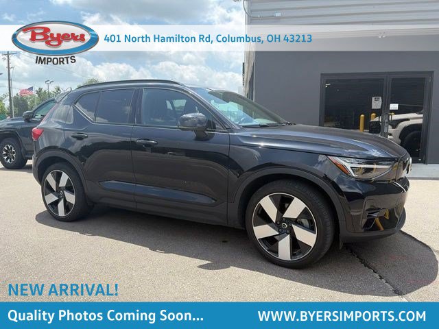 Used 2024 Volvo XC40 Recharge Plus w/ Protection Package Premier AWD/4WD video 1