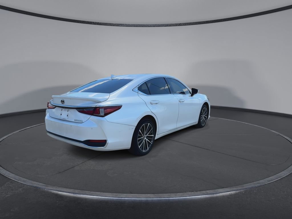 Used 2024 Lexus ES 300h w/ Premium Package FWD image 8