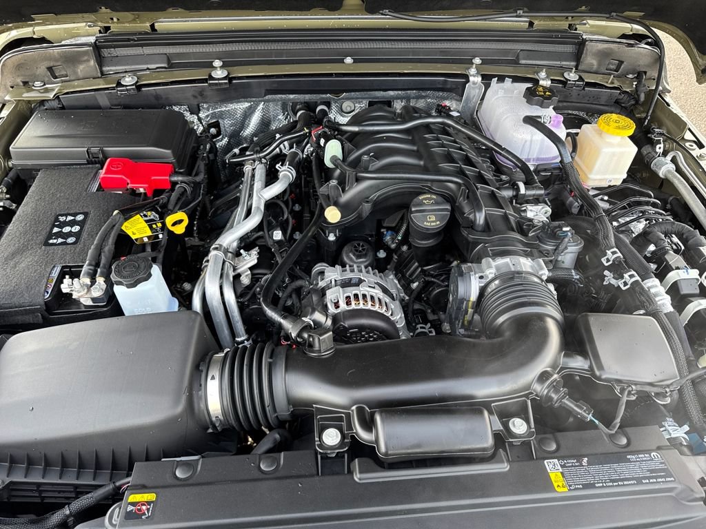 New 2025 Jeep Gladiator Sport w/ Dual Top Group image 21