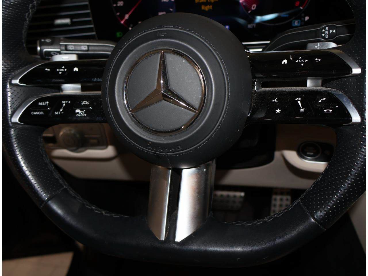 Used 2024 Mercedes-Benz GLS 450 4MATIC image 20
