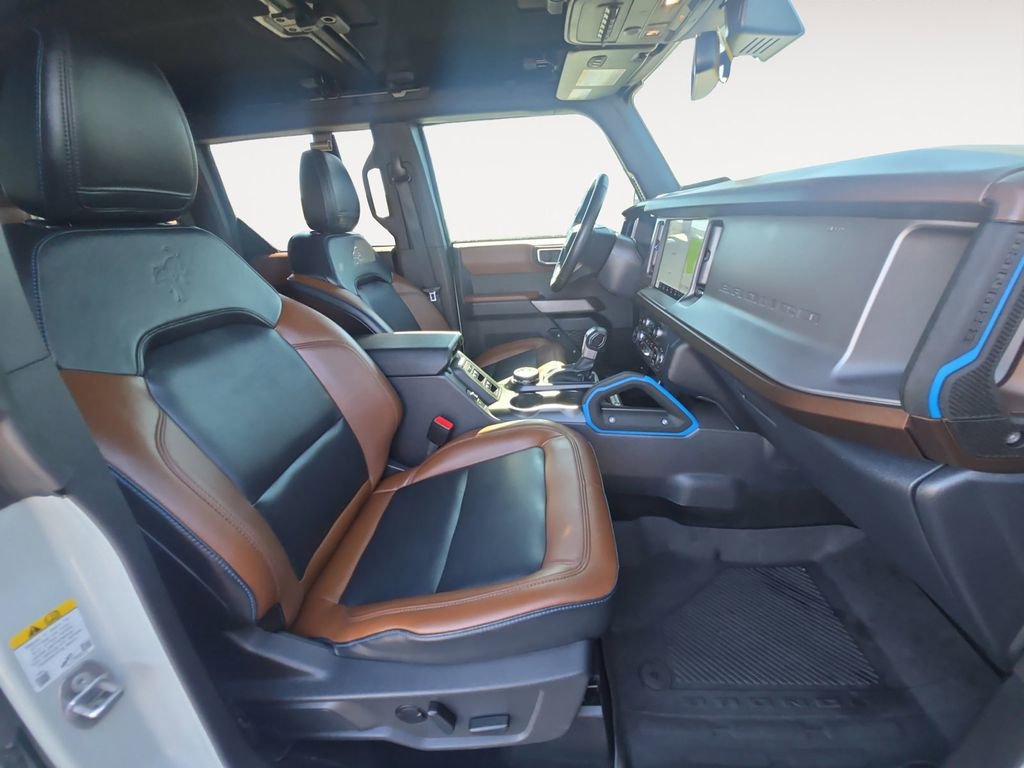 Used 2023 Ford Bronco Outer Banks w/ Sasquatch Package image 15