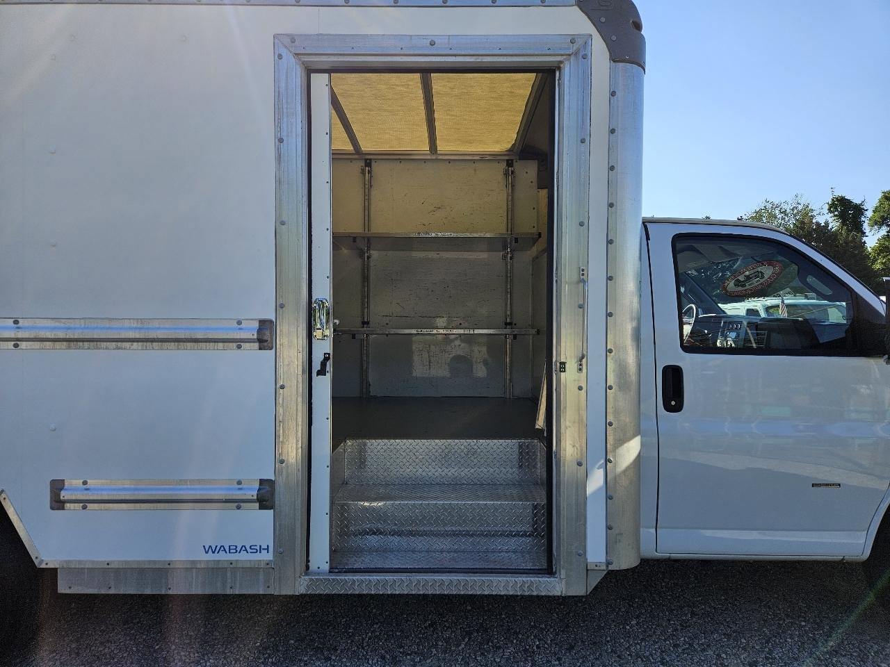 Used 2022 GMC Savana 3500 Extended w/ Power Convenience Package RWD image 30
