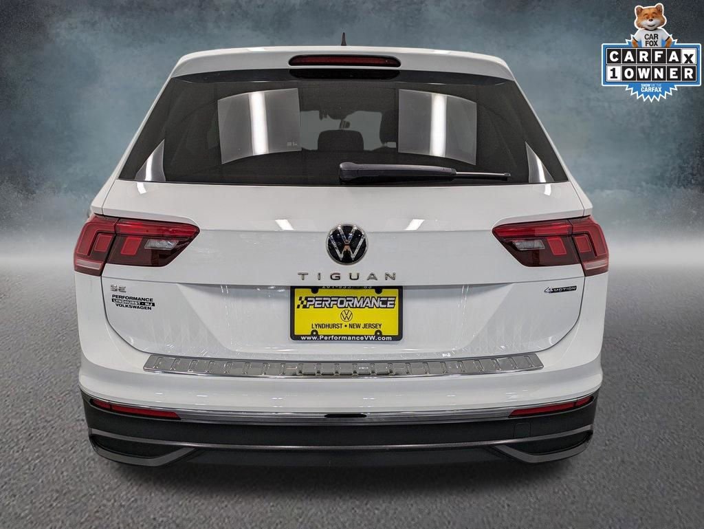 Used 2022 Volkswagen Tiguan SE w/ Panoramic Sunroof Package image 6