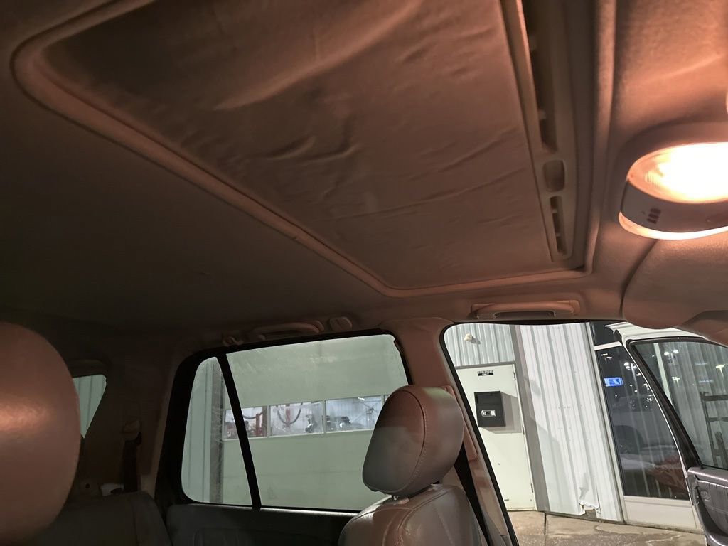 Used 2000 Mercedes-Benz ML 320 4MATIC image 40