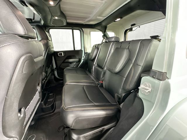 Used 2024 Jeep Wrangler Unlimited Sahara image 25