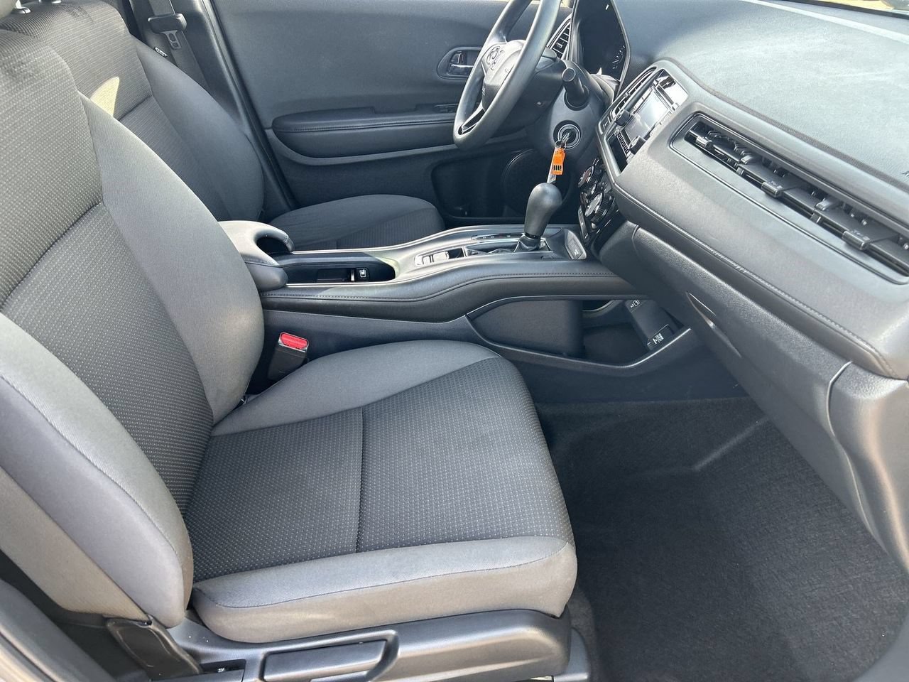 Used 2021 Honda HR-V LX image 9