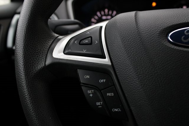Used 2016 Ford Fusion SE image 10