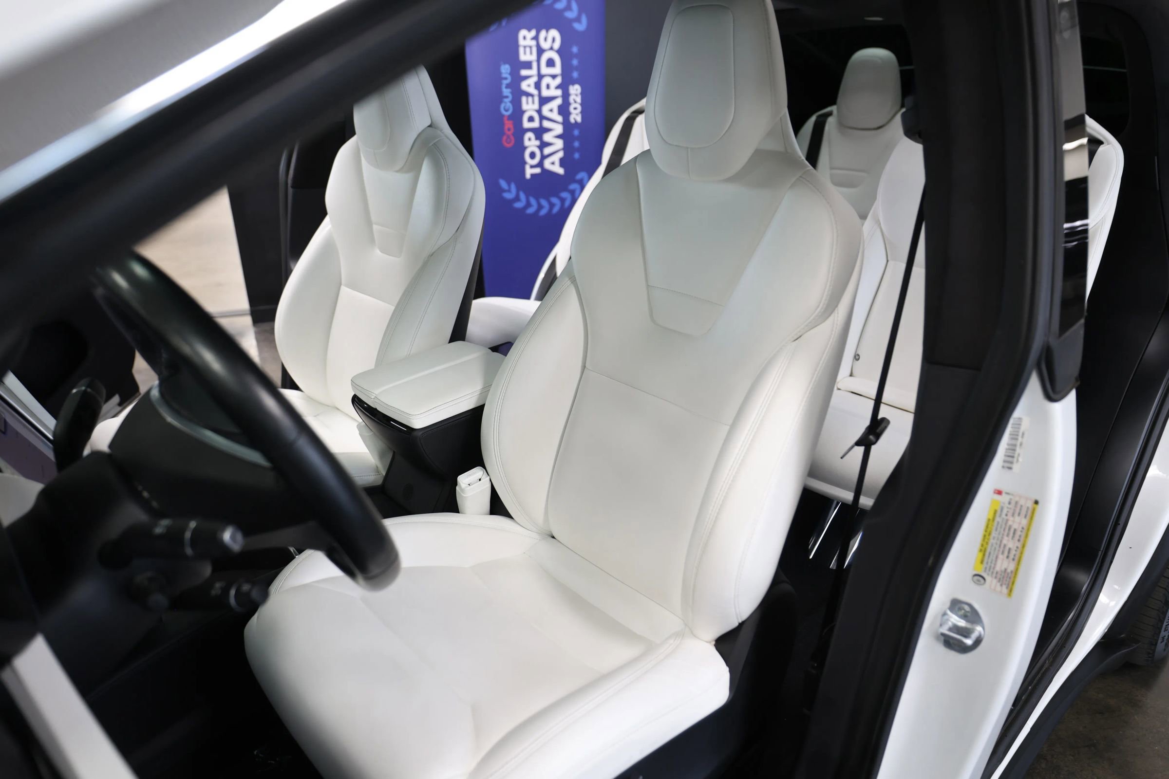 Used 2017 Tesla Model X 75D AWD/4WD image 25