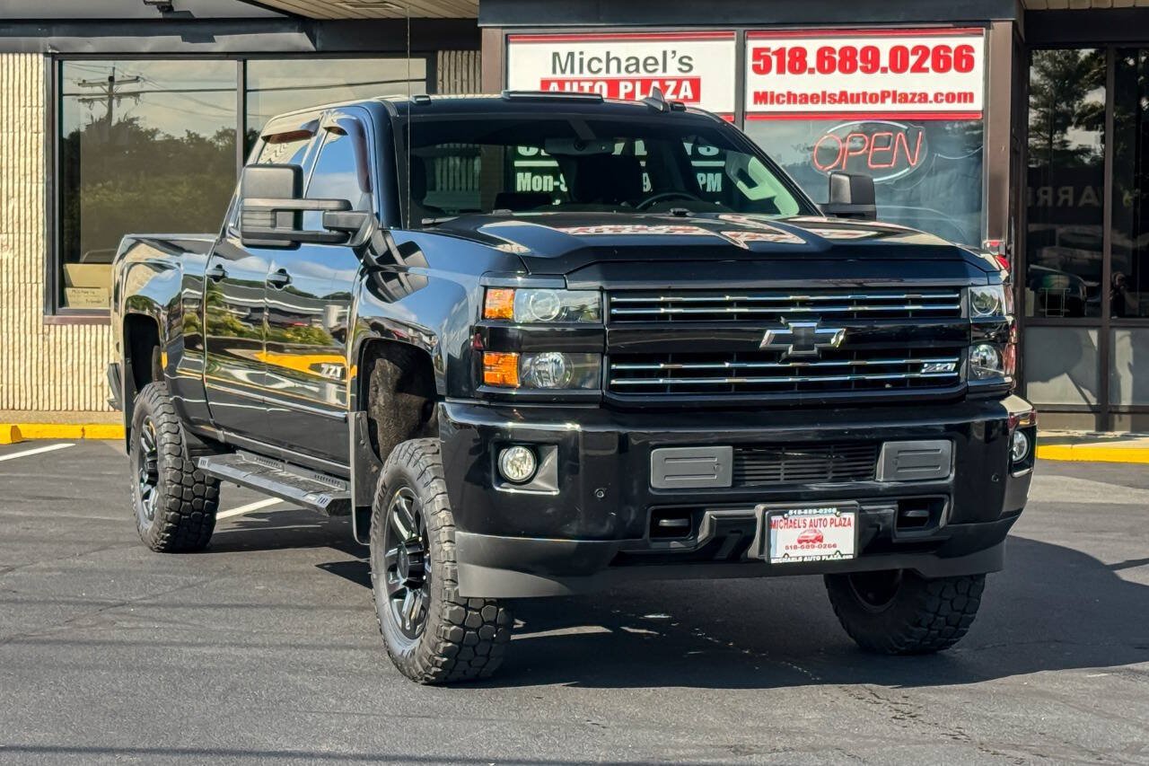 Used 2018 Chevrolet Silverado 2500 LT w/ Midnight Edition