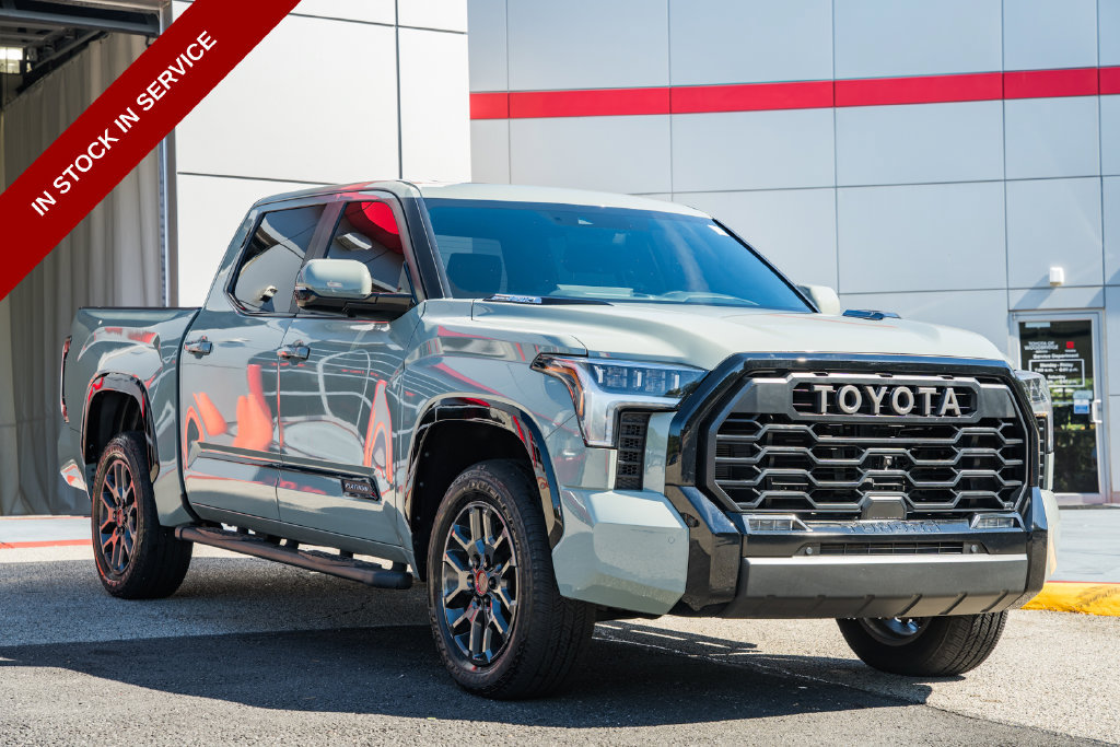 Used 2024 Toyota Tundra Platinum AWD/4WD image 1