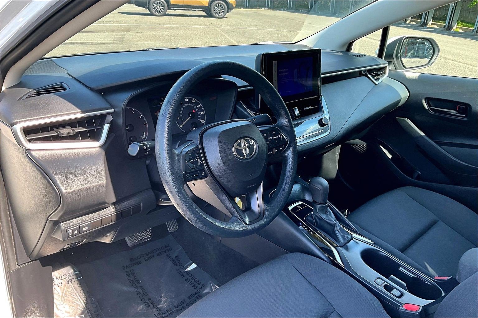 Used 2023 Toyota Corolla LE FWD image 13