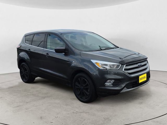 Used 2017 Ford Escape SE image 7