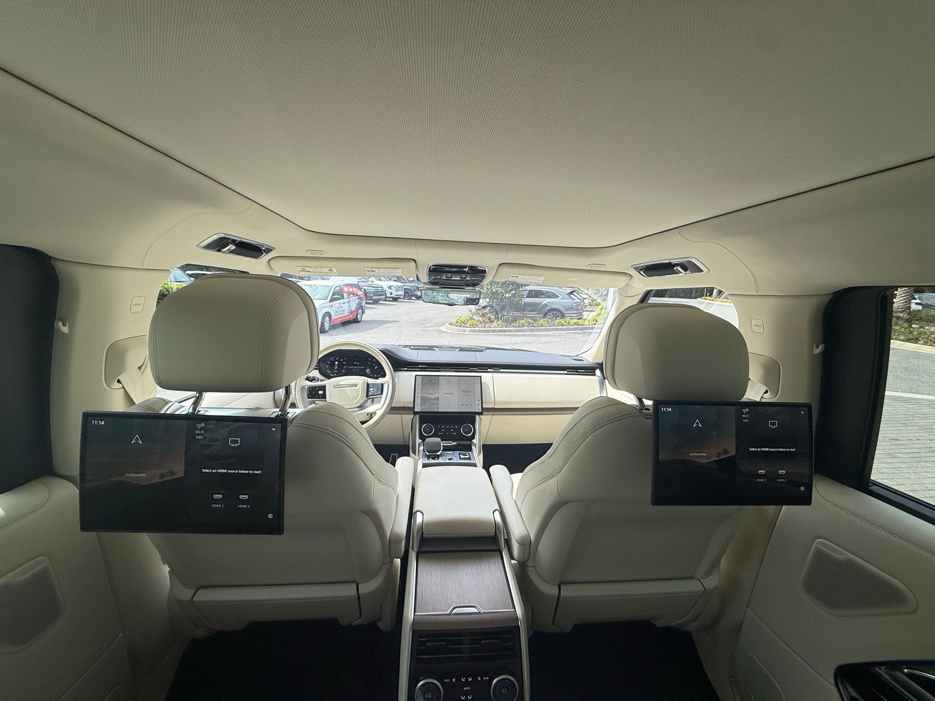 Used 2023 Land Rover Range Rover Long Wheelbase Autobiography image 25