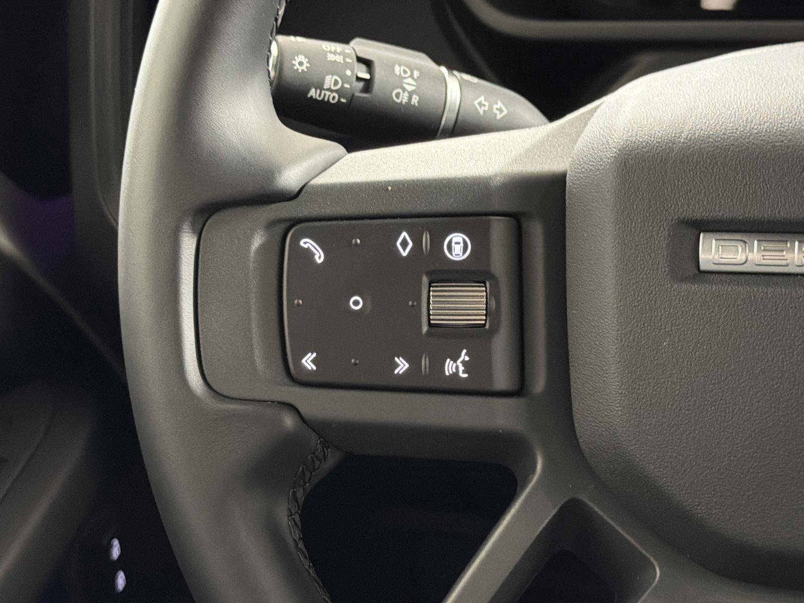 New 2026 Land Rover Defender 110 S image 12