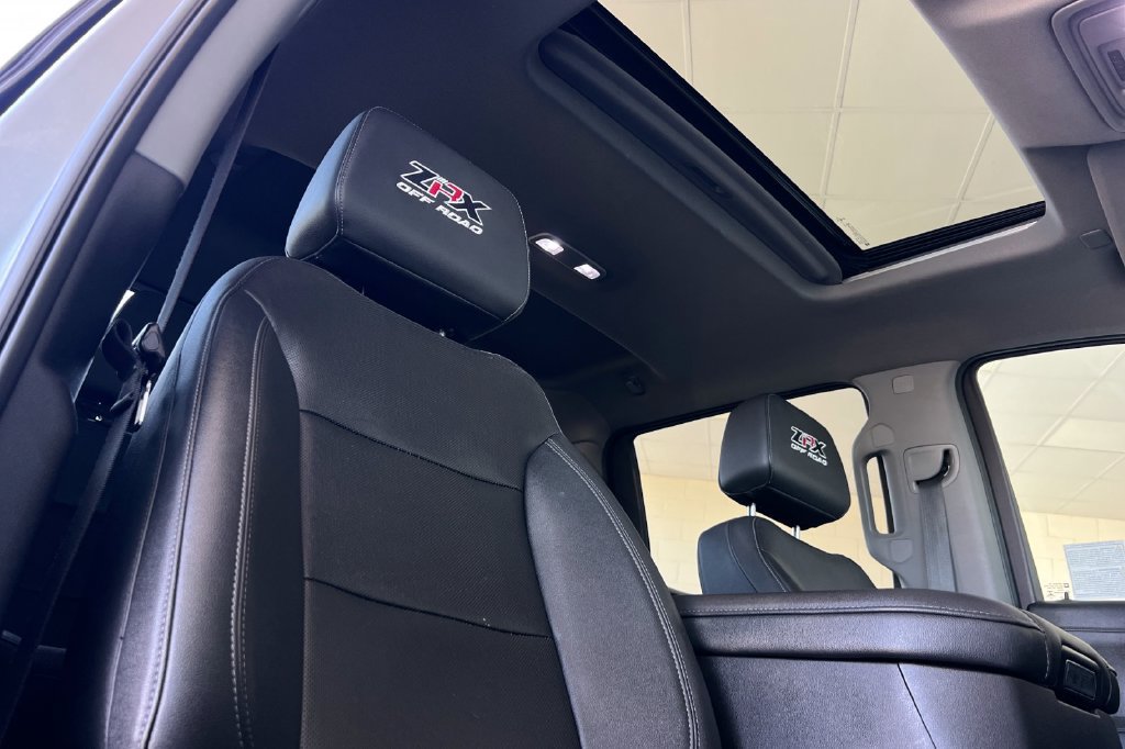 Used 2021 GMC Sierra 1500 SLT w/ SLT Premium Plus Package AWD/4WD image 20