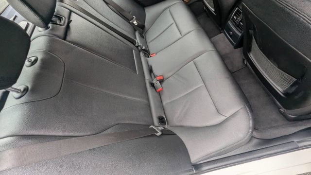 Used 2018 BMW 330i xDrive Sedan AWD/4WD image 21