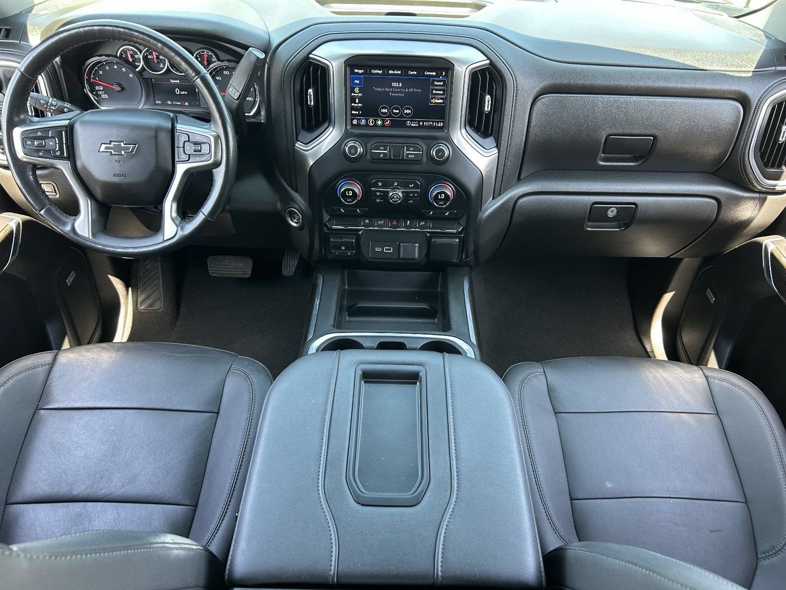 Certified 2021 Chevrolet Silverado 1500 RST w/ Redline Edition AWD/4WD image 16