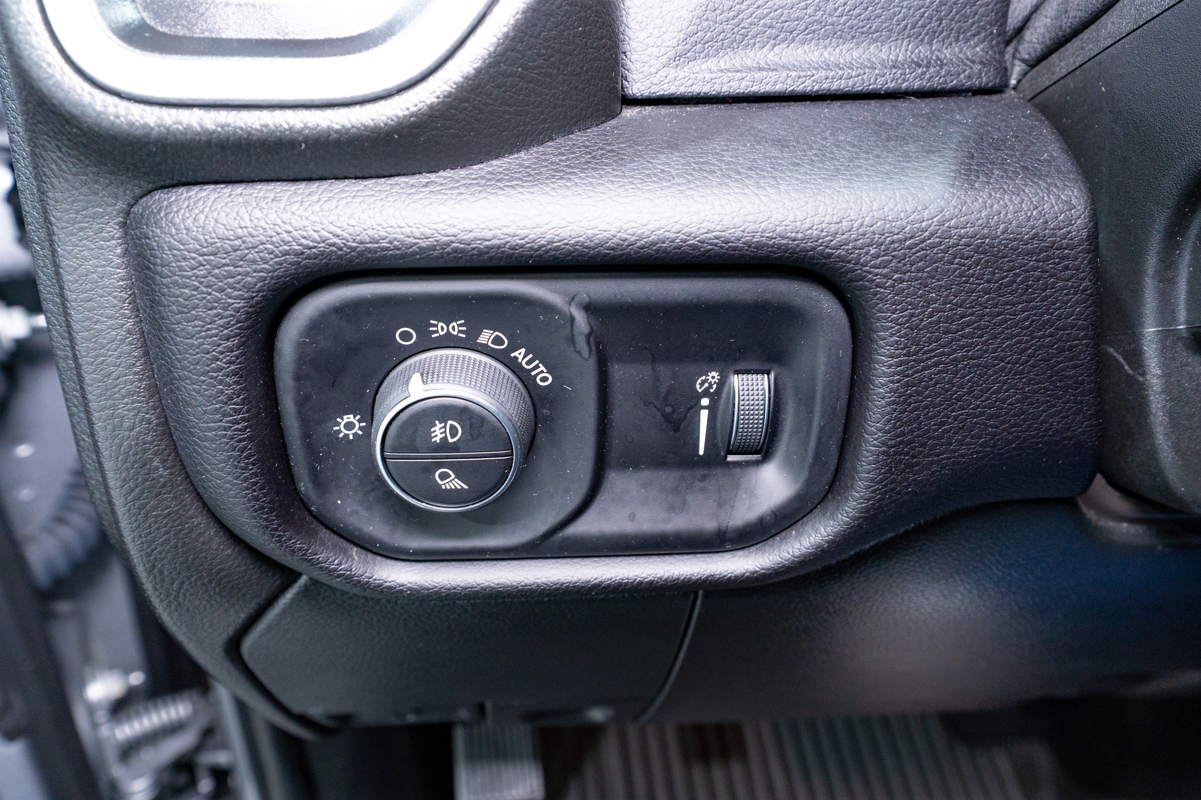 Used 2024 RAM 3500 Big Horn w/ Night Edition AWD/4WD image 33