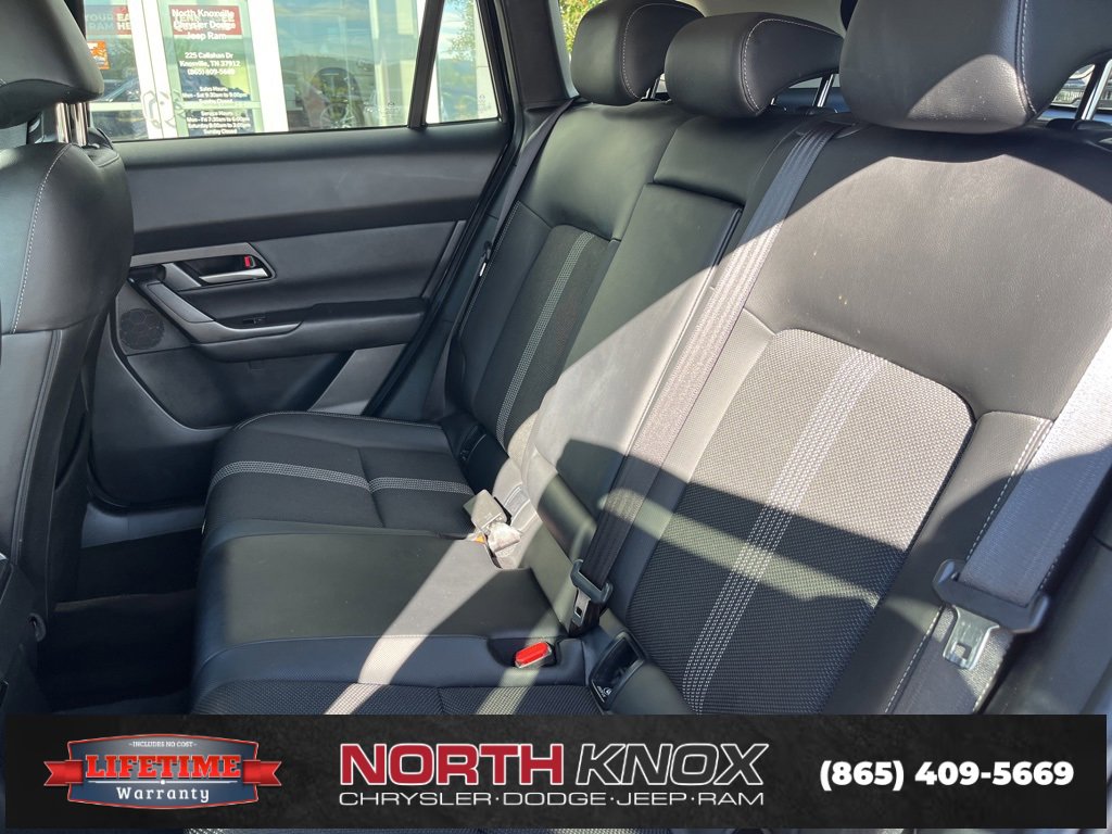 Used 2024 MAZDA CX-50 AWD 2.5 S w/ Premium Package image 17