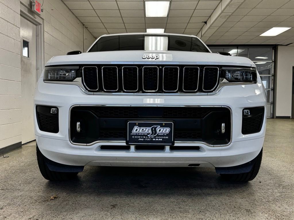 Certified 2022 Jeep Grand Cherokee L Overland w/ Luxury Tech Group IV image 4