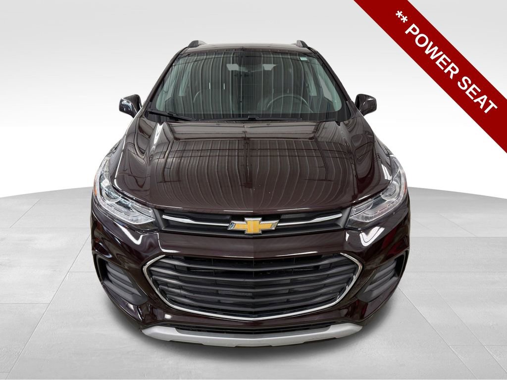 Used 2021 Chevrolet Trax LT w/ LT Convenience Package image 10