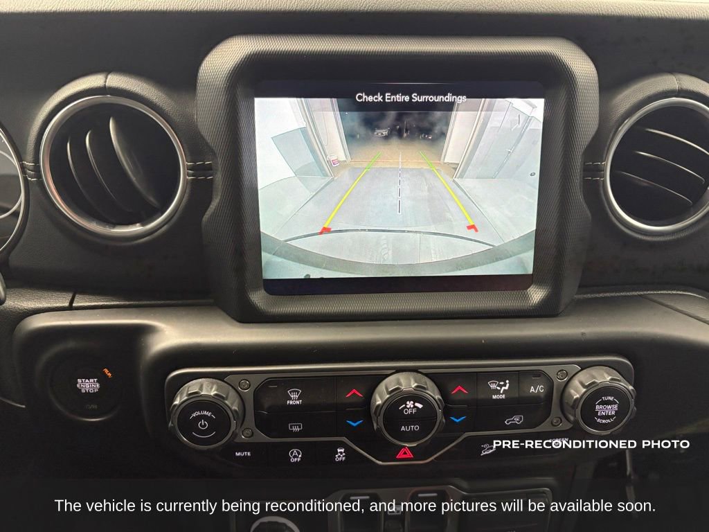 Used 2020 Jeep Wrangler Unlimited Sahara image 17