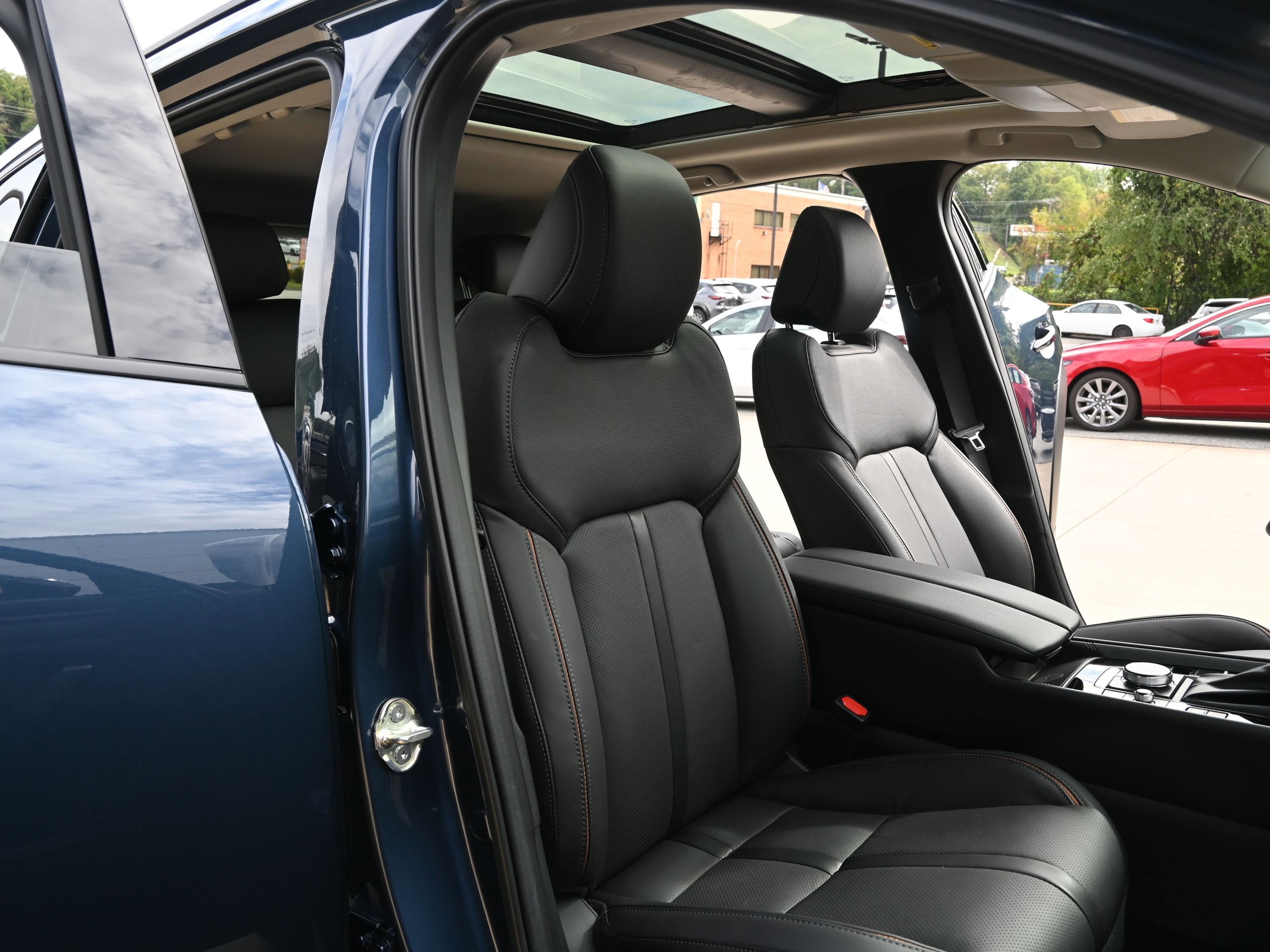 New 2026 MAZDA CX-50 AWD 2.5 Hybrid w/ Premium Pkg image 24