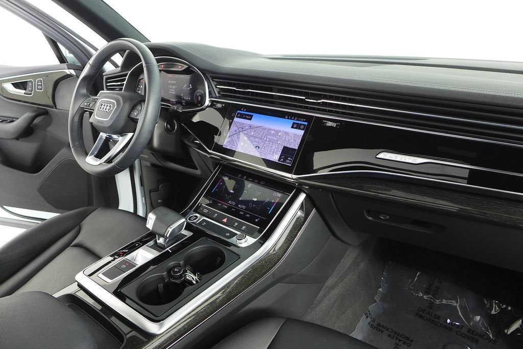 Used 2023 Audi Q7 3.0T Premium w/ Convenience Package AWD/4WD image 13