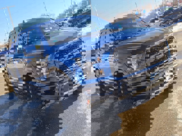 Used 2019 Ford F150 Raptor w/ Equipment Group 802A Luxury image 3