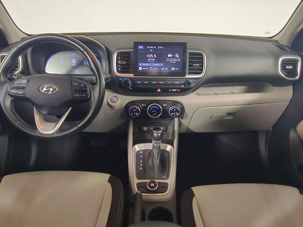 Used 2025 Hyundai Venue SEL FWD image 21