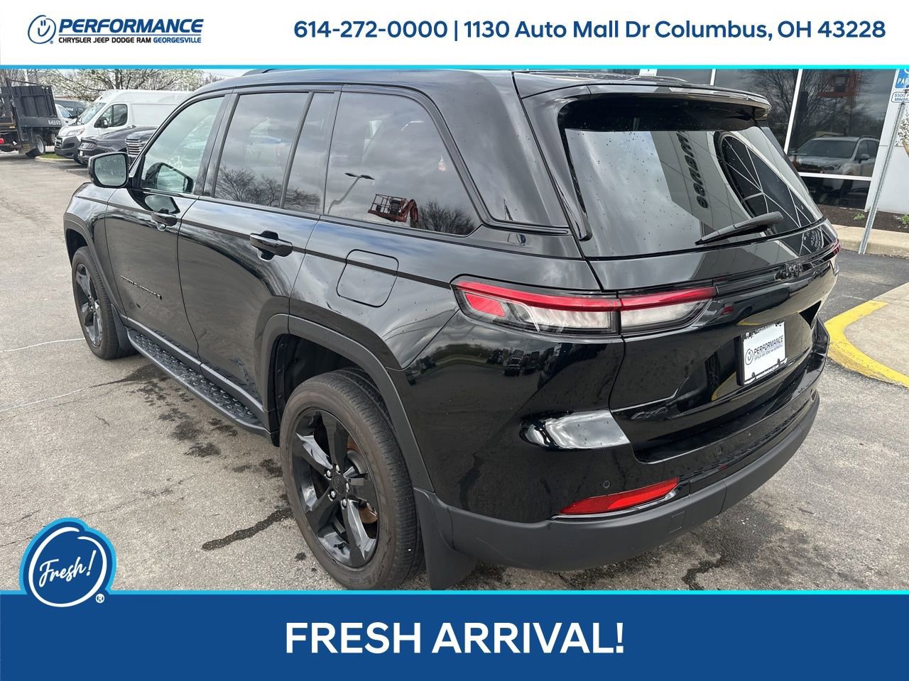 Used 2024 Jeep Grand Cherokee Altitude image 6