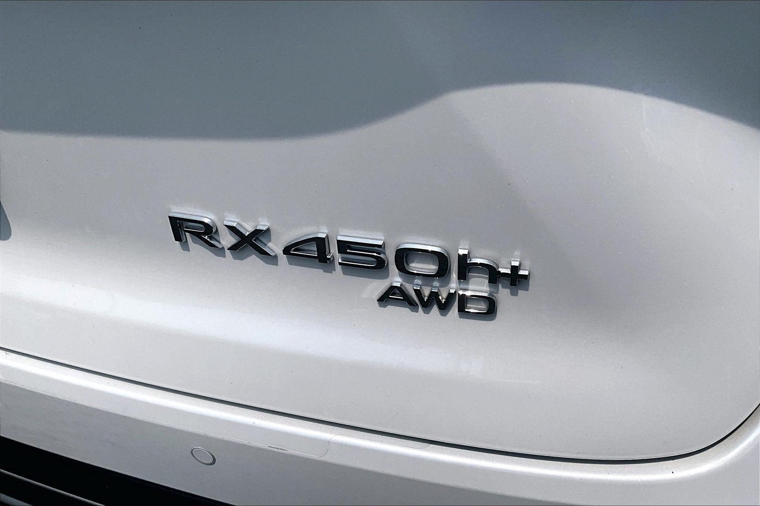 Used 2025 Lexus RX 450h AWD w/ Convenience Package image 8